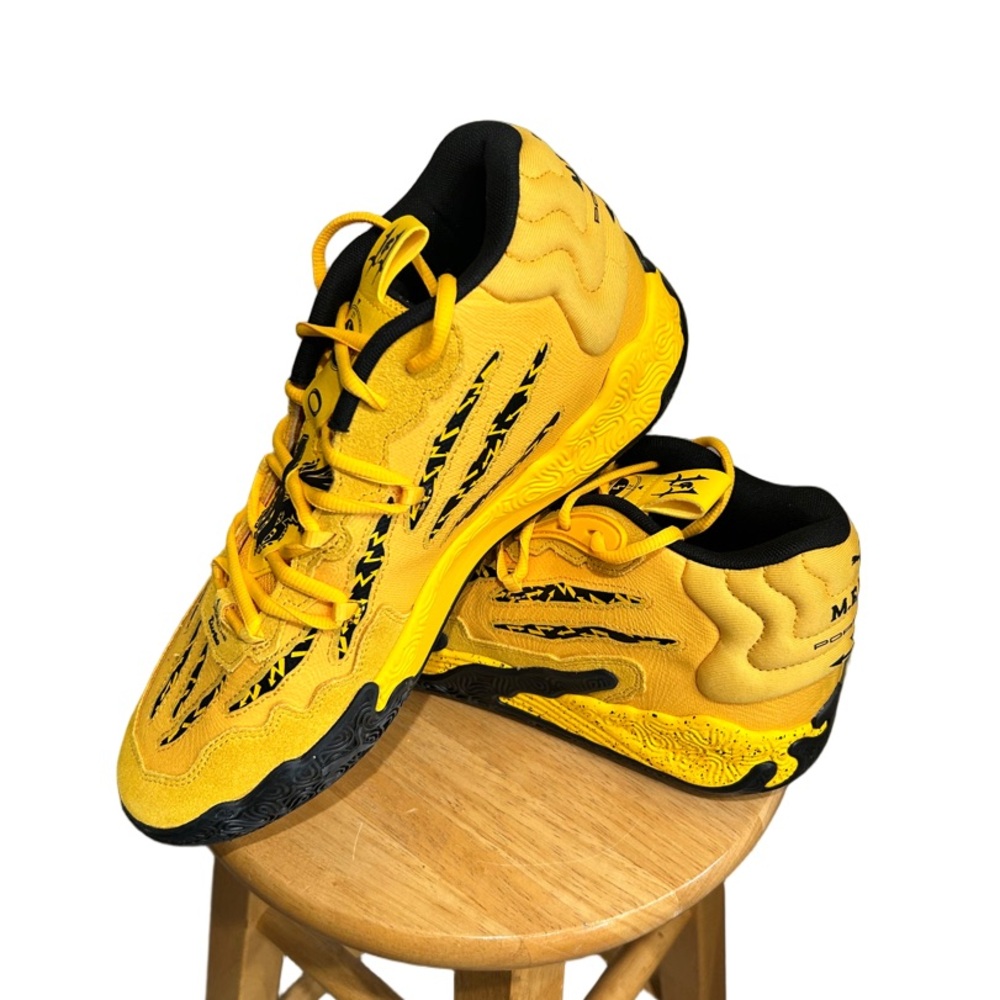 Puma MELO Porsche Turbo Yellow and Black Athletic Shoes